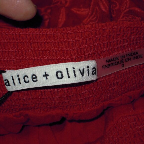 Alice + Olivia designer short red skirt embroidered size 0 NWT - Picture 6 of 8